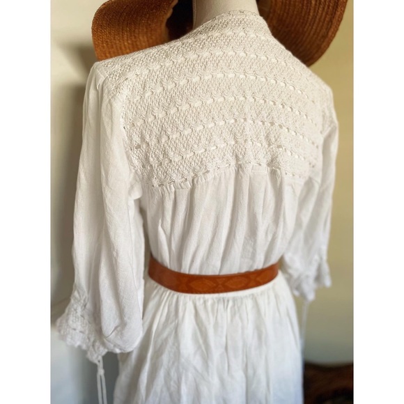 Vintage Mexican Embroidered Peasant Blouse - Picture 5 of 6